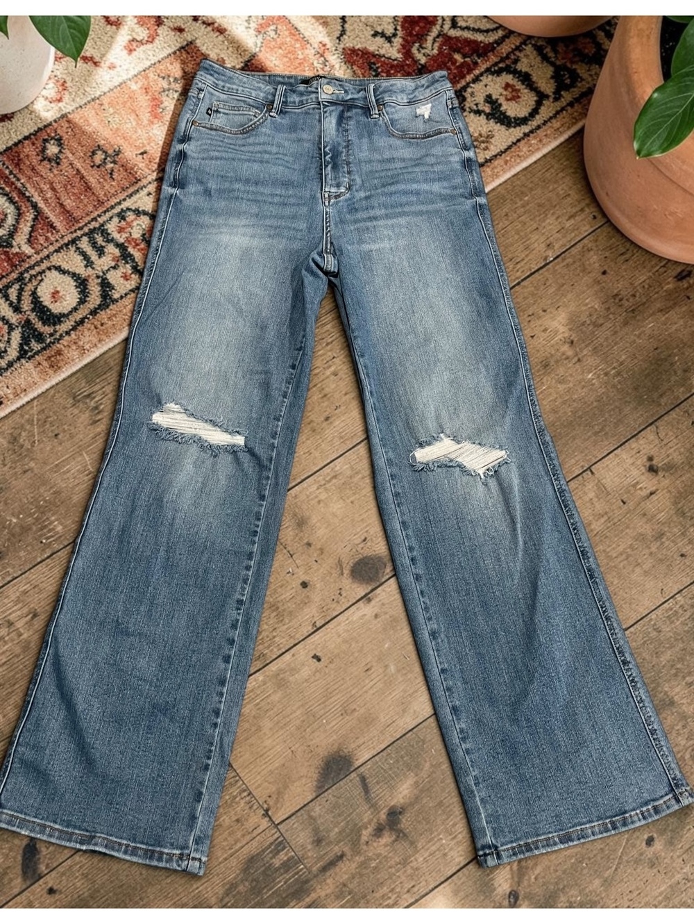 Judy Blue Distressed Wide Straight Leg Jeans Size 13/31